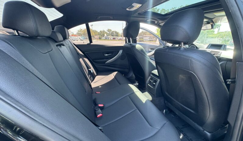 
								BMW série 3 320i full									