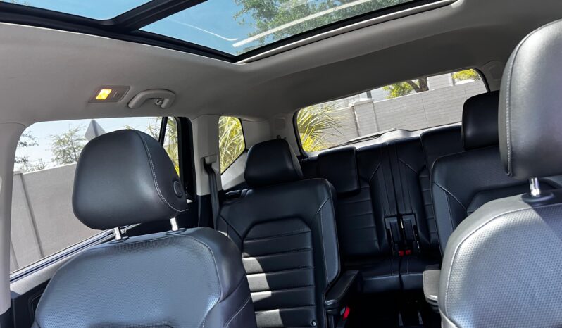 
								Volkswagen Atlas full									