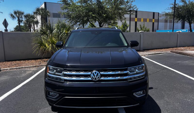 
								Volkswagen Atlas full									